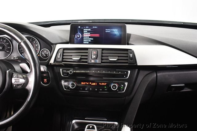 2015 BMW 3 Series Gran Turismo 335i xDrive Gran Turismo - 22819990 - 37