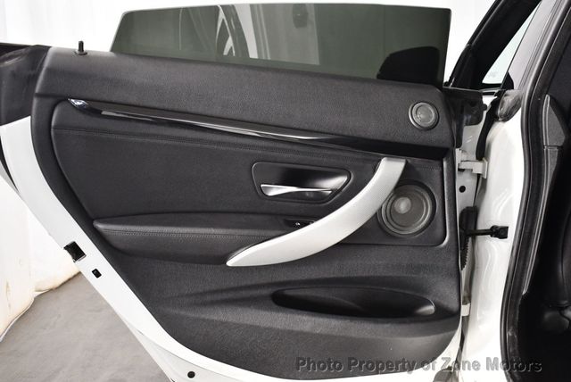 2015 BMW 3 Series Gran Turismo 335i xDrive Gran Turismo - 22819990 - 40