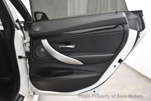 2015 BMW 3 Series Gran Turismo 335i xDrive Gran Turismo - 22819990 - 44