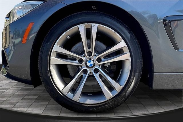 2015 BMW 4 Series 428i xDrive - 22916345 - 32