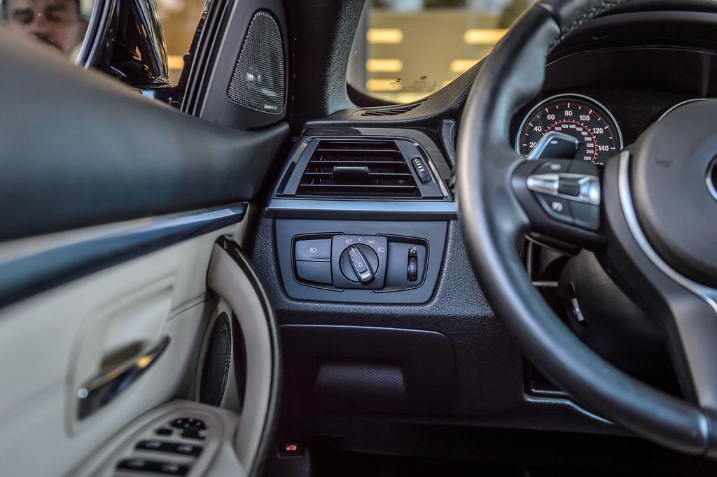 2015 BMW 4 Series 435i - 22952623 - 33