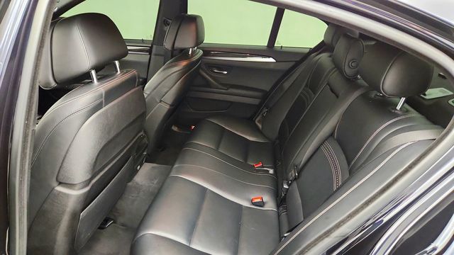 2015 BMW 5 Series 4dr Sdn 550i xDrive M Sport w/ Executive & Luxury Seating Pkgs - 23099045 - 21