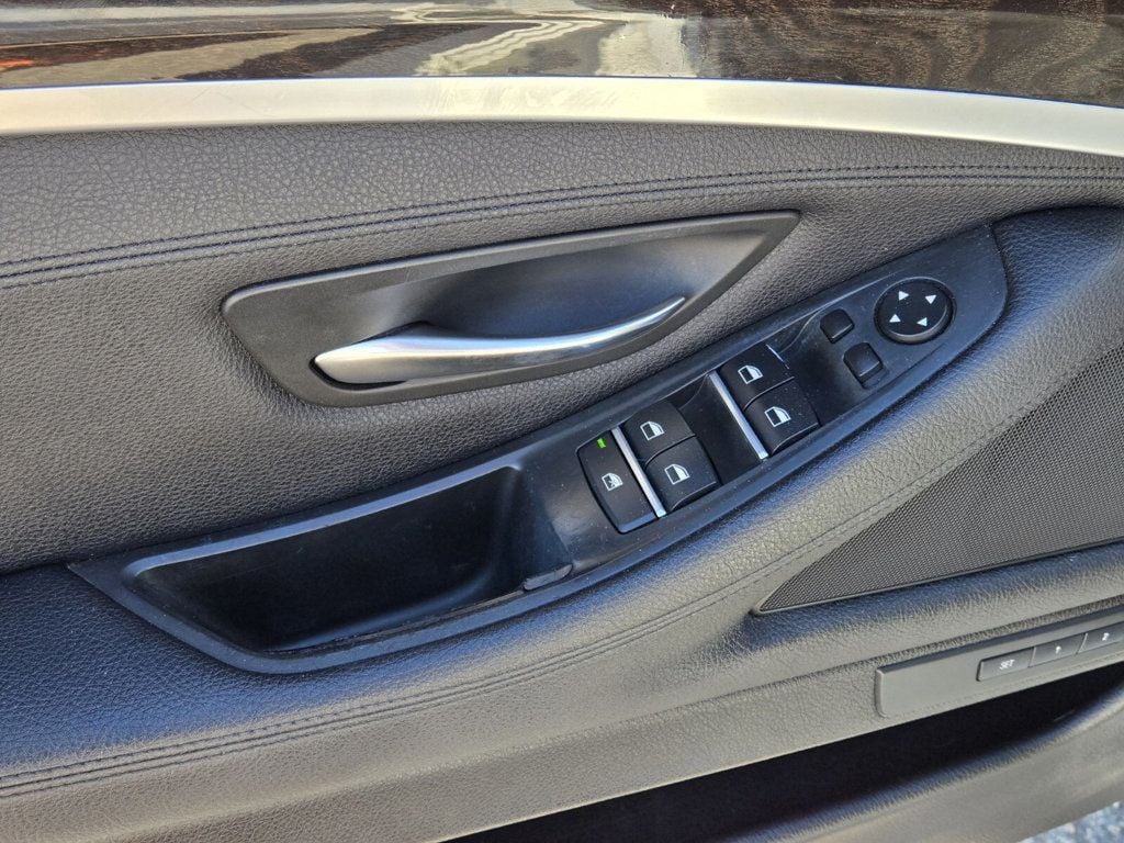 2015 BMW 5 Series 528i - 22926457 - 13
