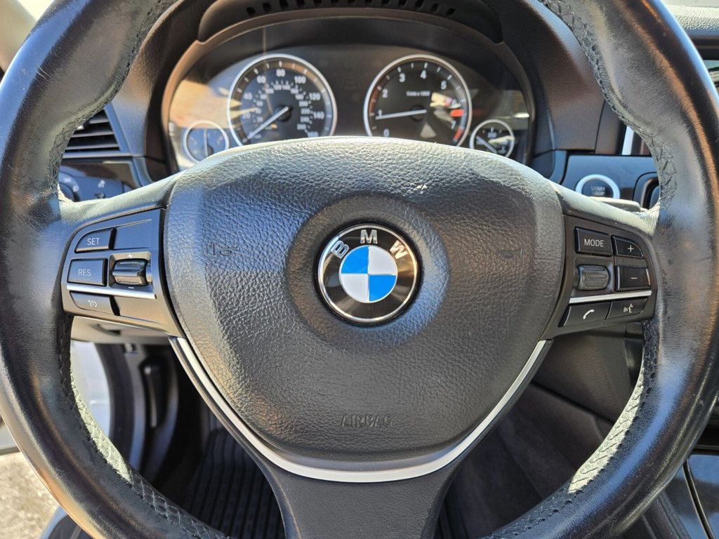 2015 BMW 5 Series 528i - 22926457 - 14
