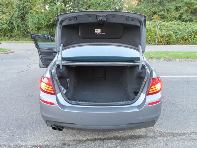 2015 BMW 5 Series 528i - 23095540 - 43