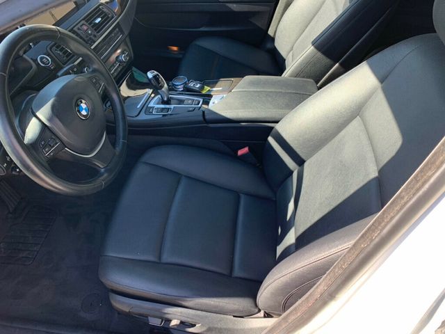 2015 BMW 5 Series 528i photo 15