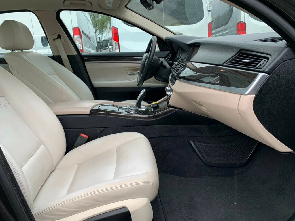 2015 BMW 5 Series 528i - 22929590 - 20