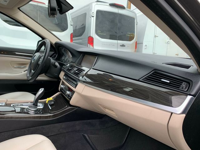 2015 BMW 5 Series 528i - 22929590 - 22