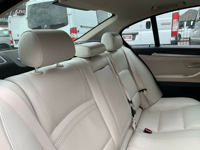 2015 BMW 5 Series 528i - 22929590 - 27
