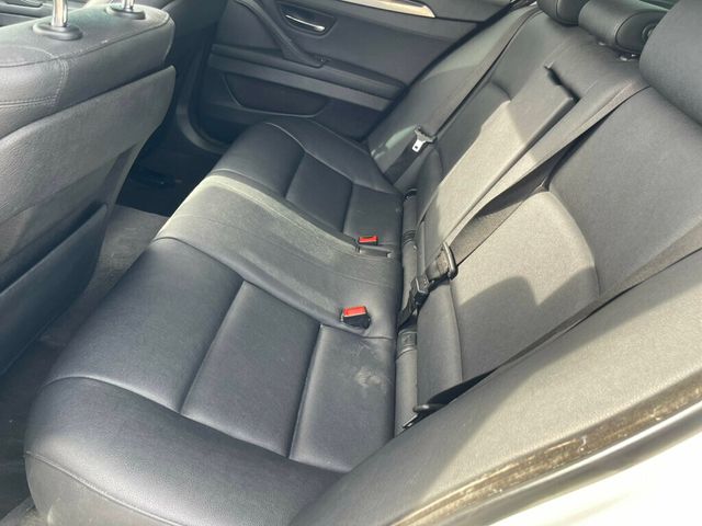 2015 BMW 5 Series 528i - 22653300 - 18