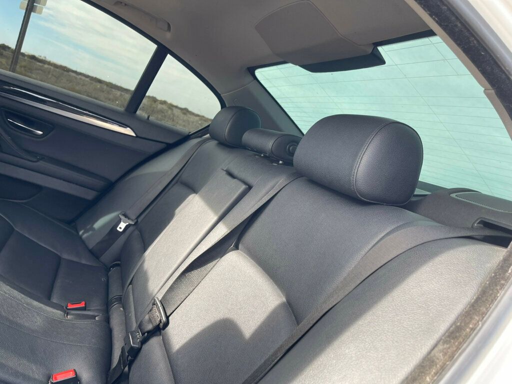 2015 BMW 5 Series 528i - 22653300 - 20