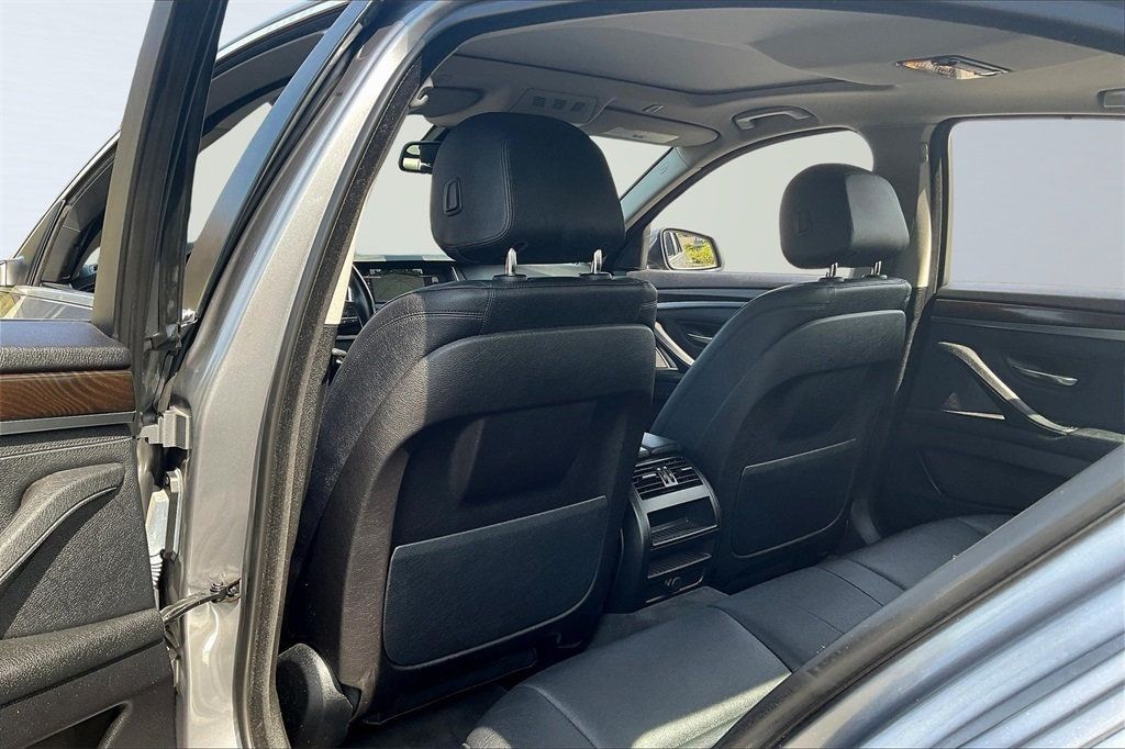 2015 Bmw 528i Sedan photo 18