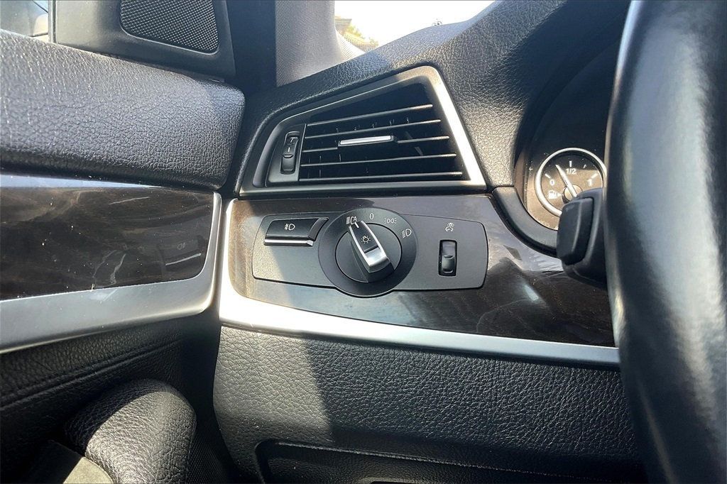 2015 Bmw 528i Sedan photo 26