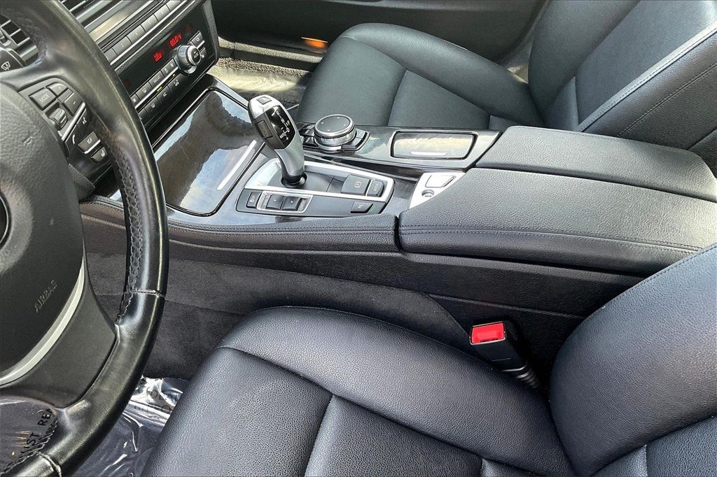 2015 Bmw 528i Sedan photo 28