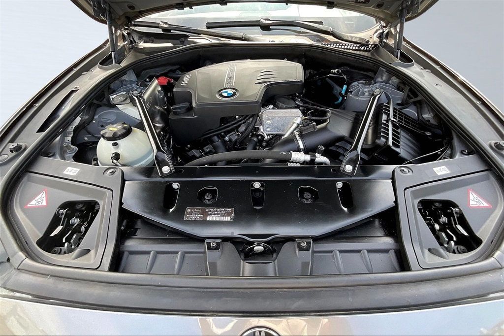 2015 Bmw 528i Sedan photo 32