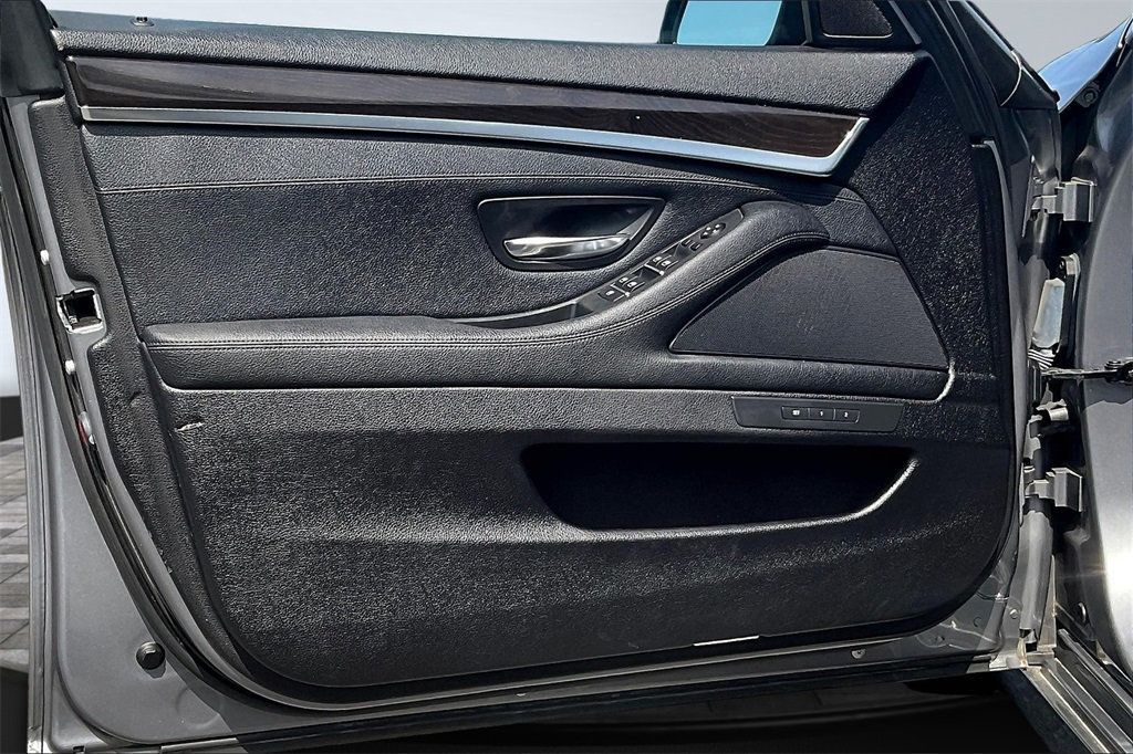2015 Bmw 528i Sedan photo 9