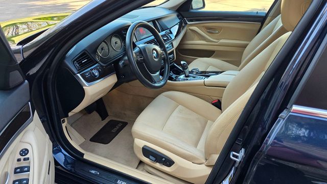 2015 BMW 5 Series 528i - 23009256 - 16