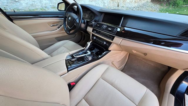 2015 BMW 5 Series 528i - 23009256 - 23