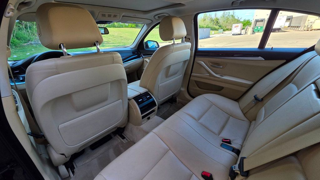 2015 BMW 5 Series 528i - 23009256 - 28