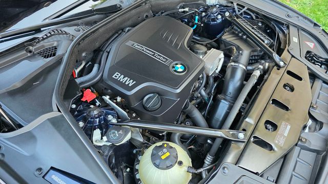 2015 BMW 5 Series 528i - 23009256 - 40