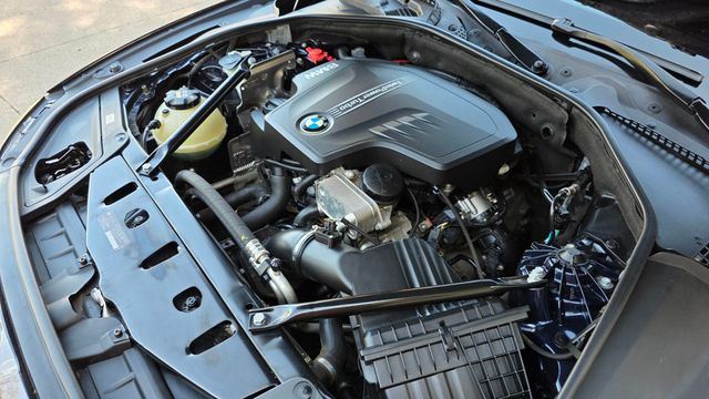 2015 BMW 5 Series 528i - 23009256 - 41