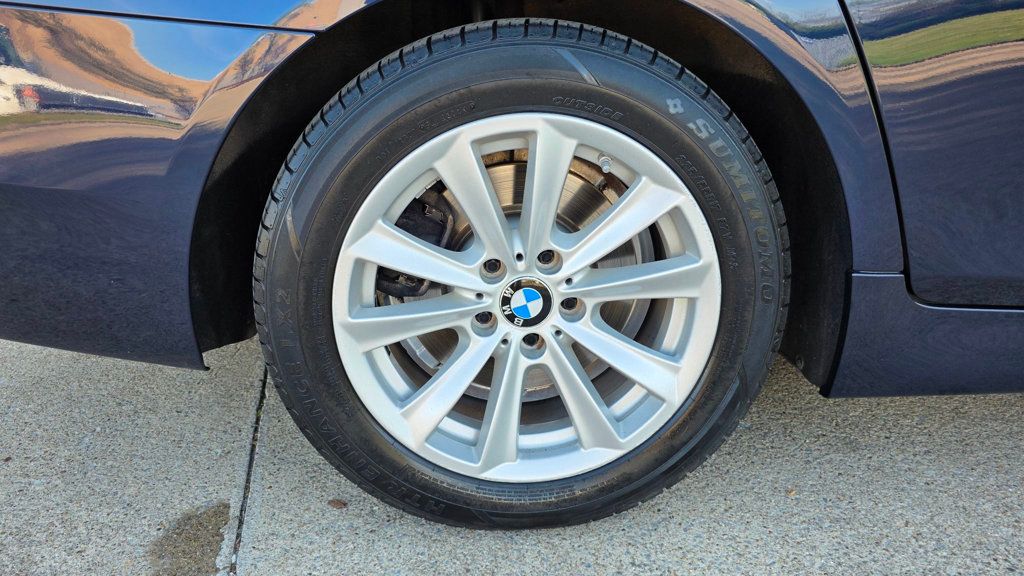 2015 BMW 5 Series 528i - 23009256 - 44