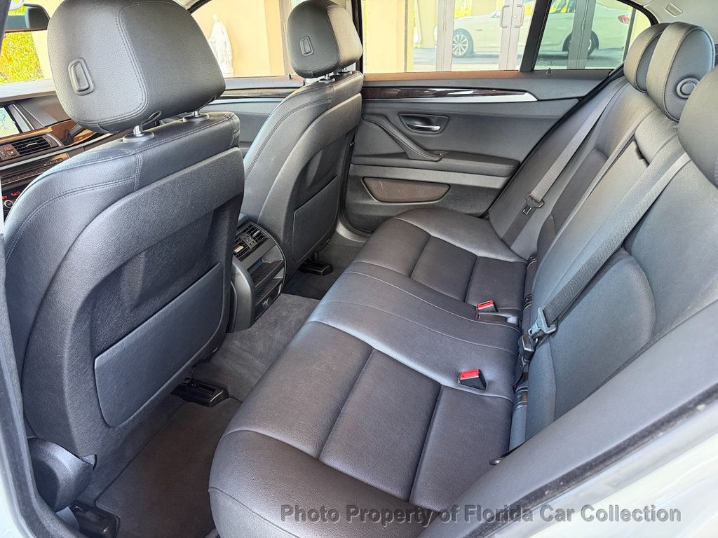 2015 BMW 5 Series 528i Sport Line RWD Sedan - 23019158 - 36