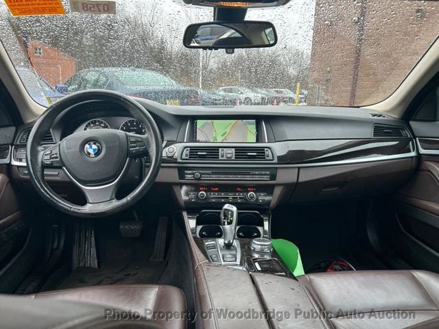 2015 BMW 5 Series 528i xDrive - 22993995 - 9