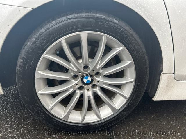 2015 BMW 5 Series 528i xDrive - 22993995 - 15