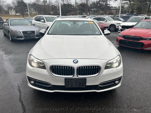 2015 BMW 5 Series 528i xDrive - 22993995 - 1