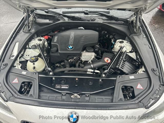 2015 BMW 5 Series 528i xDrive - 22993995 - 19