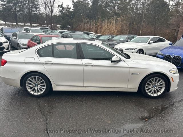 2015 BMW 5 Series 528i xDrive - 22993995 - 2