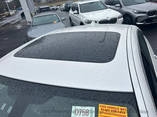 2015 BMW 5 Series 528i xDrive - 22993995 - 5