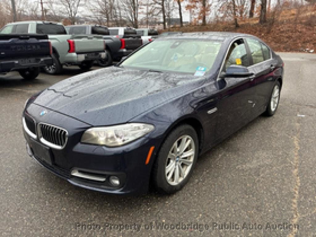 2015 BMW 5 Series 528i xDrive - 23009818 | Video 1