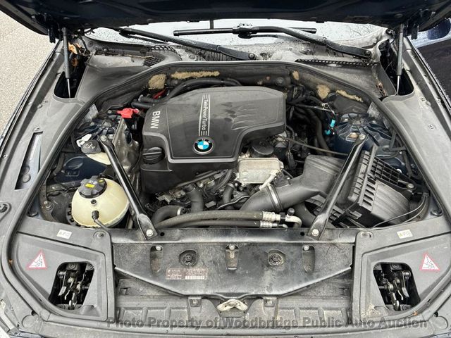 2015 BMW 5 Series 528i xDrive - 23009818 - 19