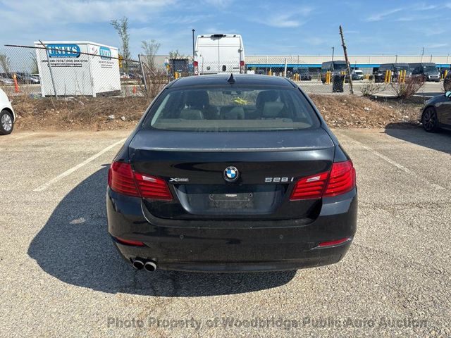 2015 BMW 5 Series 528i xDrive - 23017488 - 2