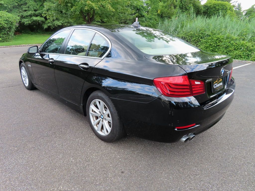 2015 Bmw 528i xDrive Sedan photo 11