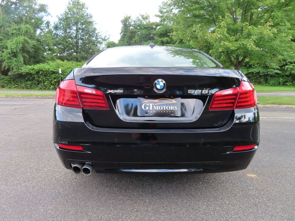 2015 Bmw 528i xDrive Sedan photo 12