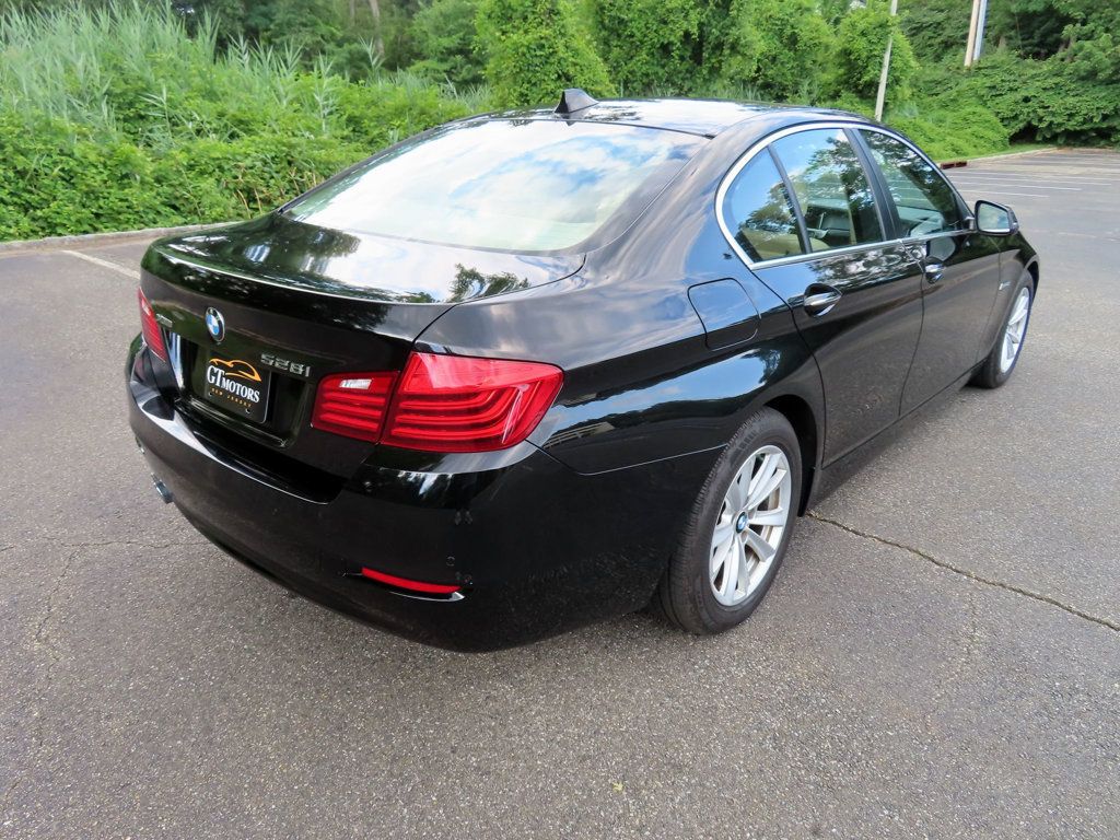 2015 Bmw 528i xDrive Sedan photo 14