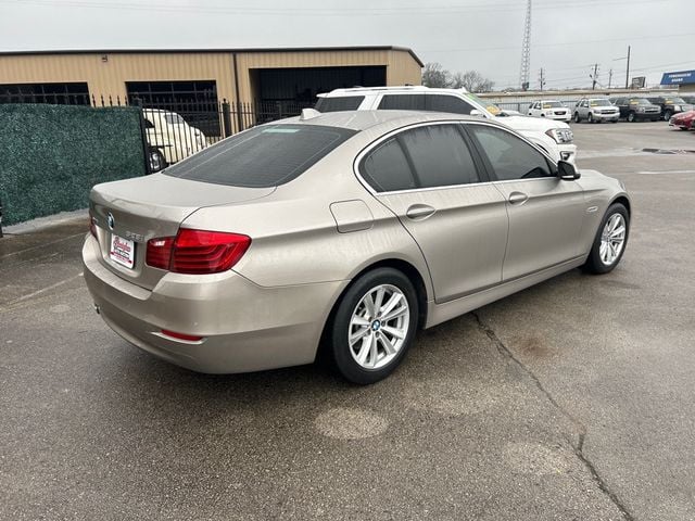 2015 BMW 5 Series 528i xDrive - 22968274 - 3