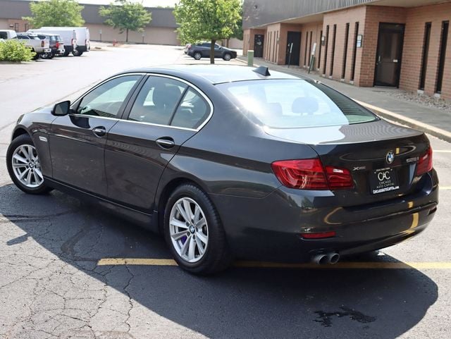 2015 BMW 5 Series 528i xDrive - 22449677 - 9