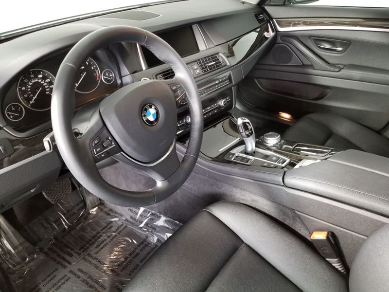 2015 BMW 5 Series 528i xDrive - 18325701 - 22