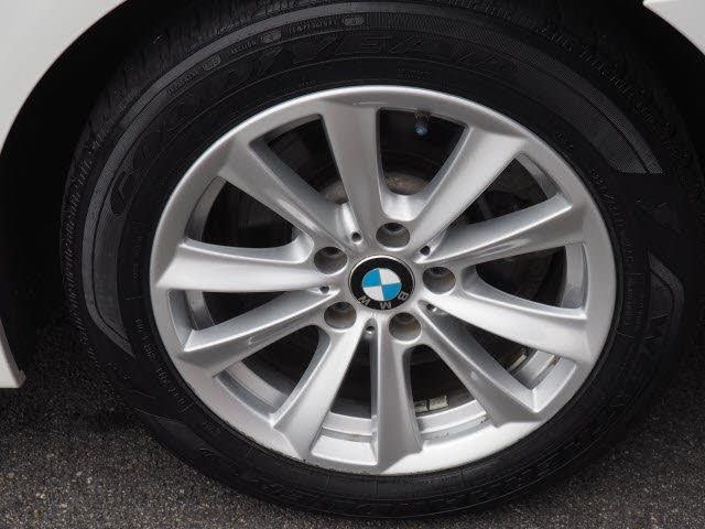 2015 BMW 5 Series 528i xDrive - 18339878 - 9