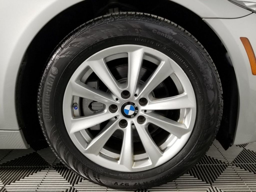 2015 BMW 5 Series 528i xDrive - 18801664 - 24