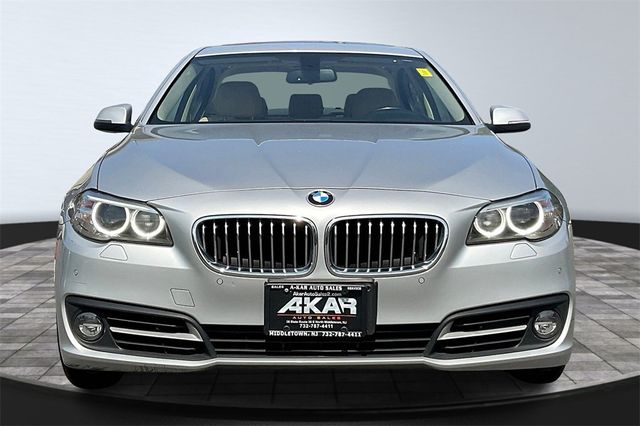 2015 BMW 5 Series 528i xDrive - 22901486 - 1