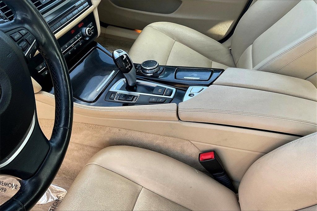 2015 Bmw 528i xDrive Sedan photo 30