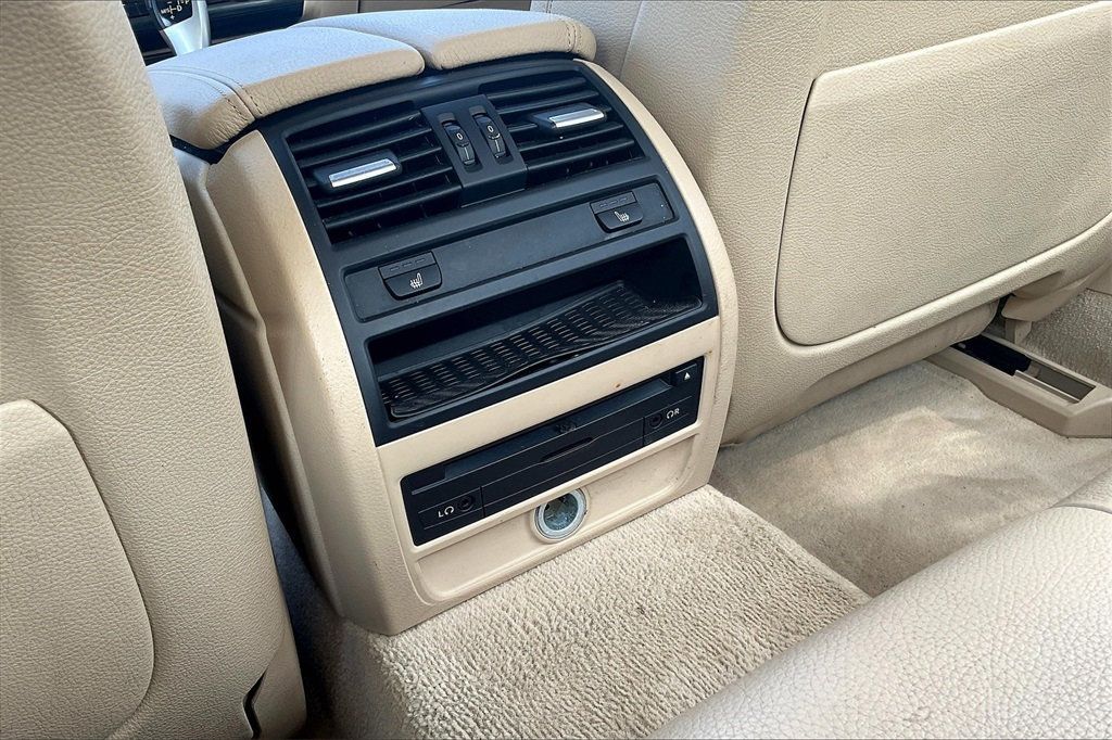 2015 Bmw 528i xDrive Sedan photo 32