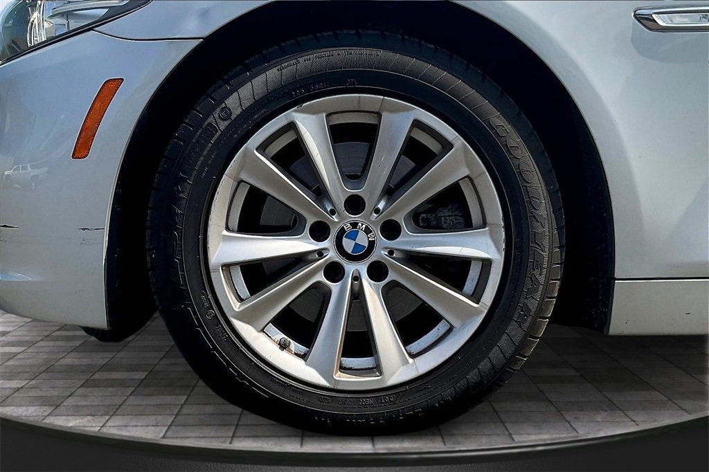 2015 Bmw 528i xDrive Sedan photo 34