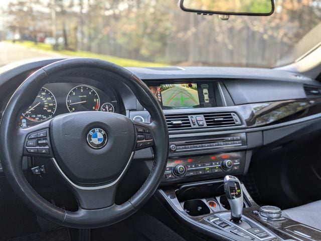 2015 BMW 5 Series 535d xDrive - 22997442 - 16