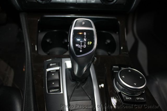 2015 BMW 5 Series 535i - 22946354 - 21